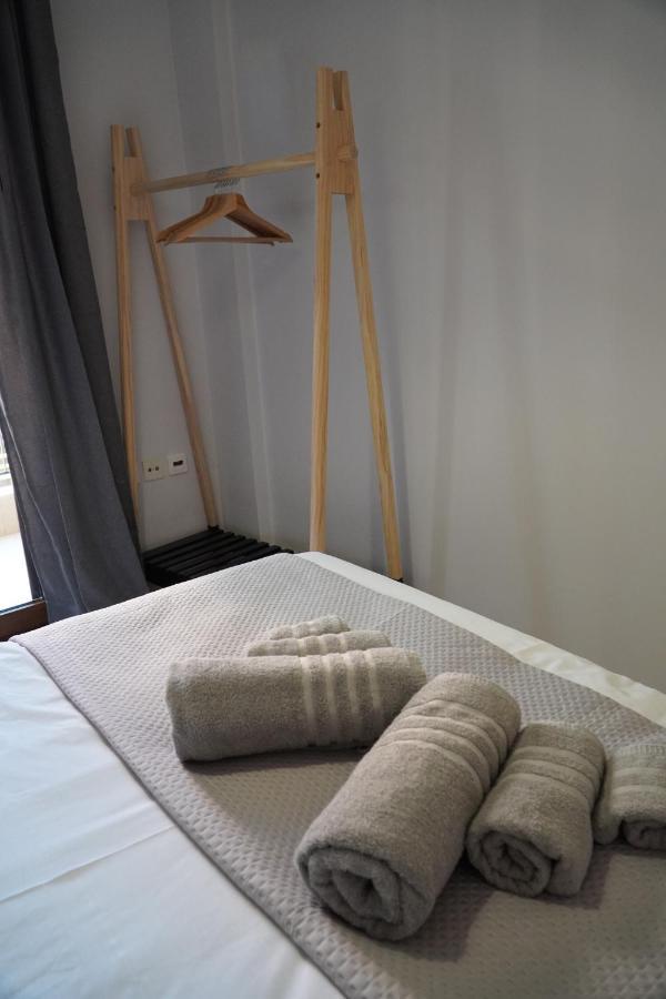 Modern Apartment In Οld Τown Солун Екстериор снимка